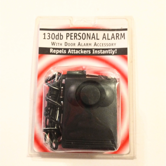 2 in 1 130 dB Personal and Door Alarm - Picture 2 of 3